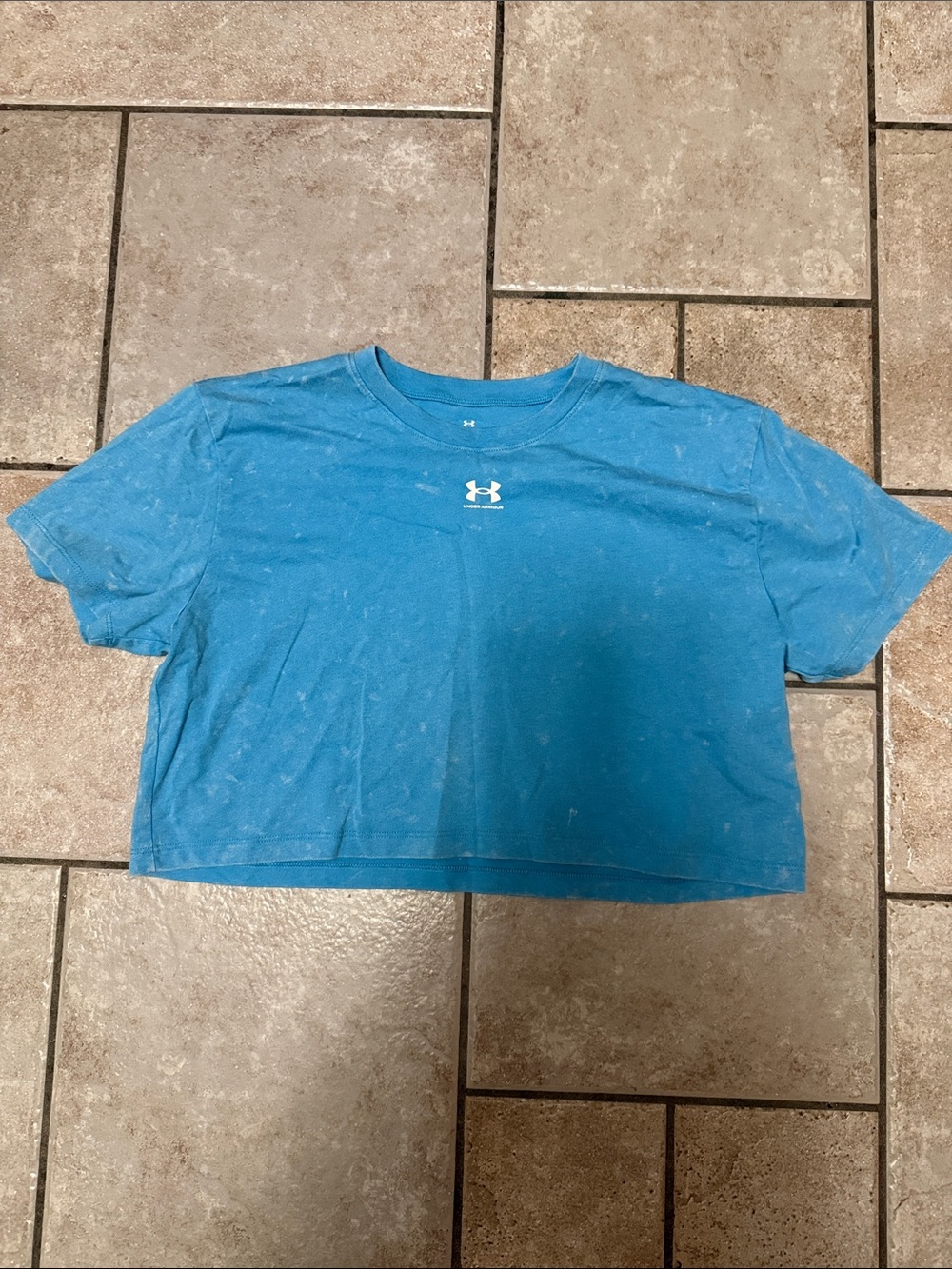 Under Armour Teal-Blue Cropped Athletic Tee - Kids. youth large.
